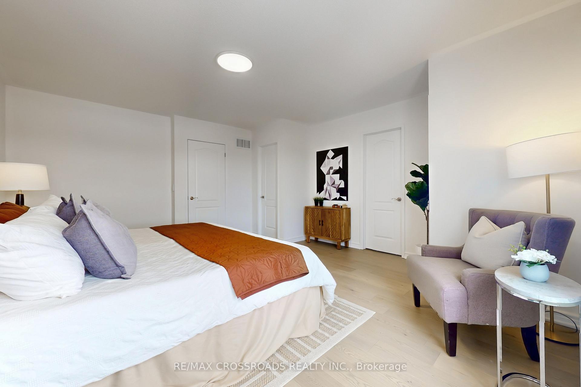 Photo 26 of 51 Bilbrough Street, Aurora, Bayview Northeast — HOMEH