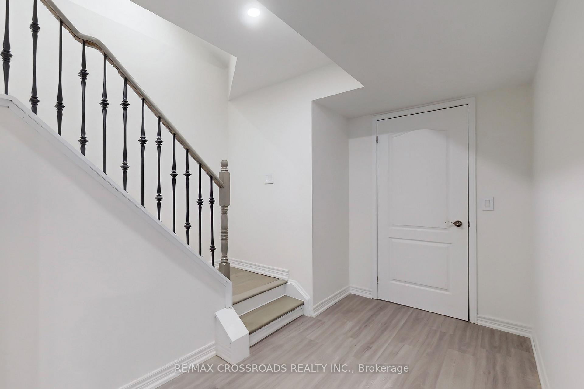 Photo 42 of 51 Bilbrough Street, Aurora, Bayview Northeast — HOMEH