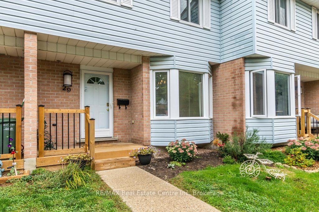 Photo 4 of Unit 29, 80 Ferman Drive, Guelph, Willow West/Sugarbush/West Acres — HOMEH