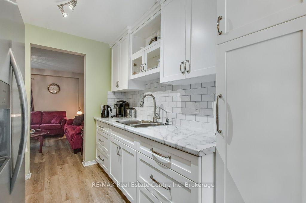 Photo 9 of Unit 29, 80 Ferman Drive, Guelph, Willow West/Sugarbush/West Acres — HOMEH