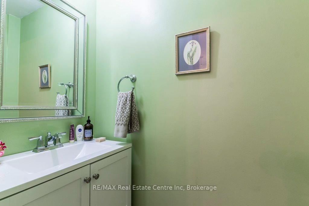 Photo 11 of Unit 29, 80 Ferman Drive, Guelph, Willow West/Sugarbush/West Acres — HOMEH