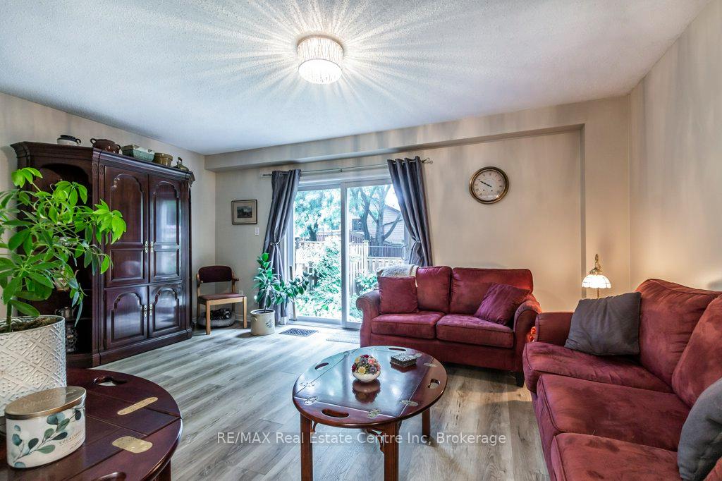 Photo 15 of Unit 29, 80 Ferman Drive, Guelph, Willow West/Sugarbush/West Acres — HOMEH