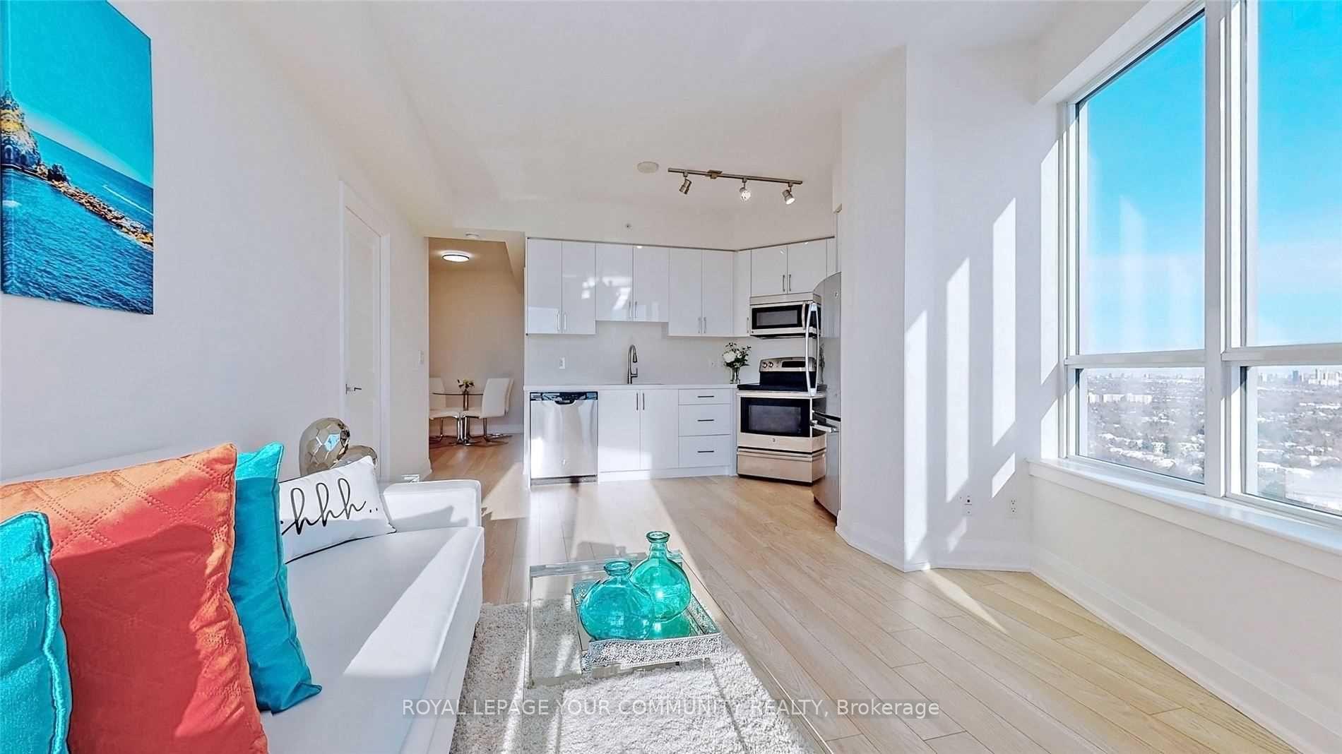 Photo 10 of Unit 2426, 7161 Yonge Street, Markham, Grandview — HOMEH