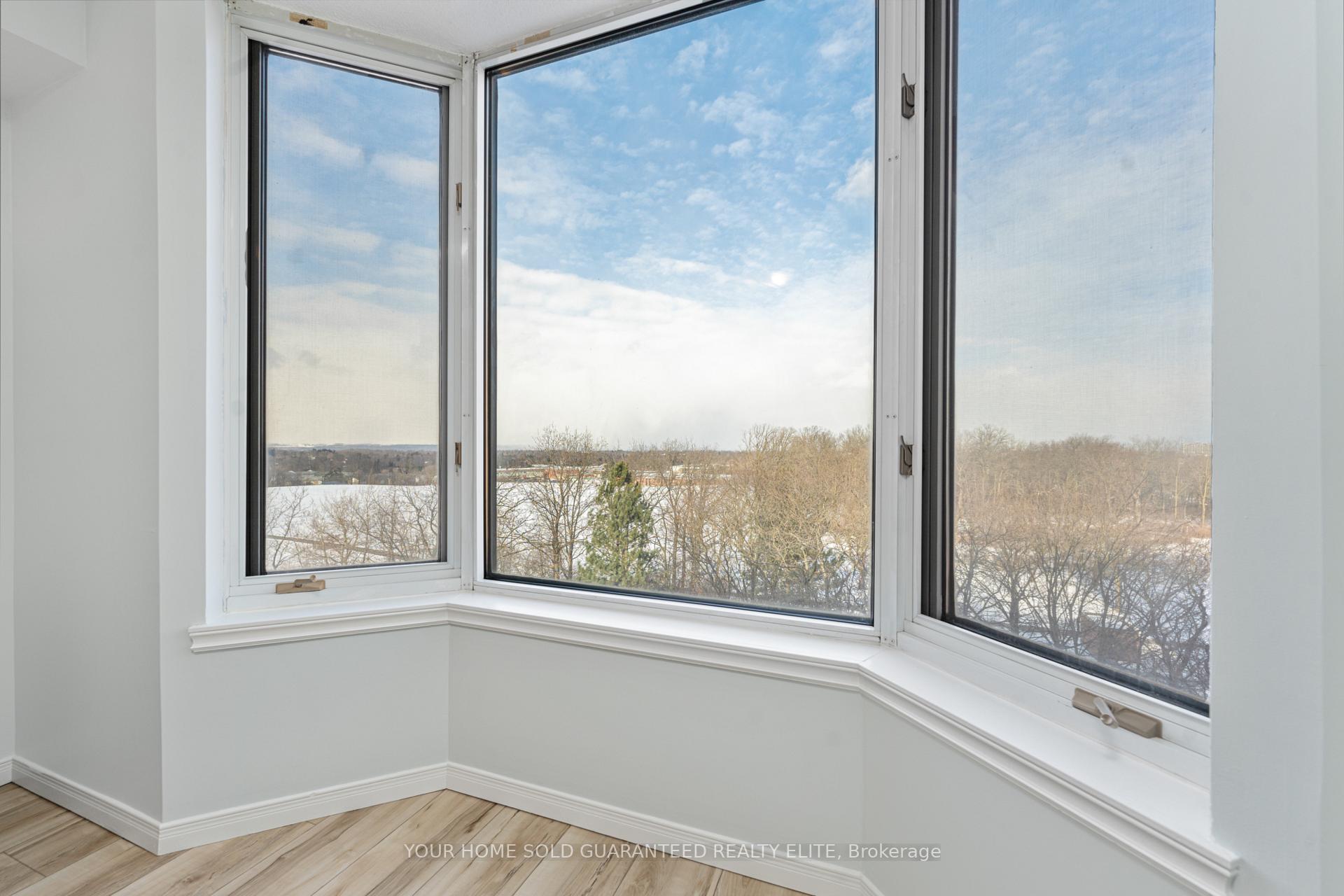 Photo 8 of Unit 708, 200 Limeridge Road W, Hamilton, Rolston — HOMEH