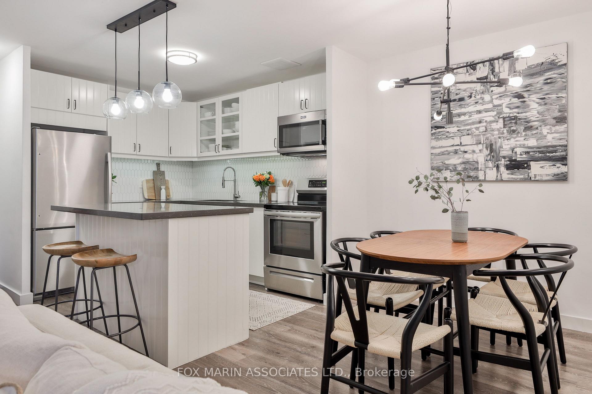 Photo 5 of Unit 266, 16 Elgin Street, Markham, Thornhill — HOMEH