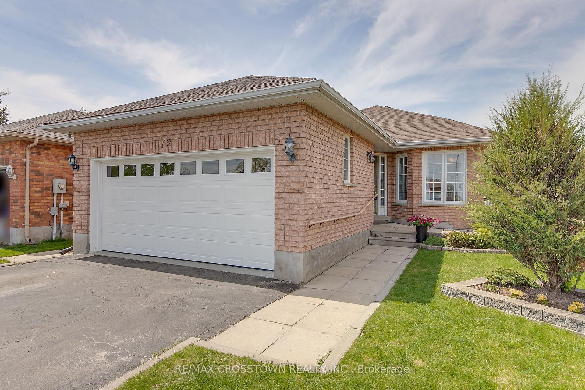 Photo 3 of 72 Buchanan Street, Barrie, Grove East — HOMEH