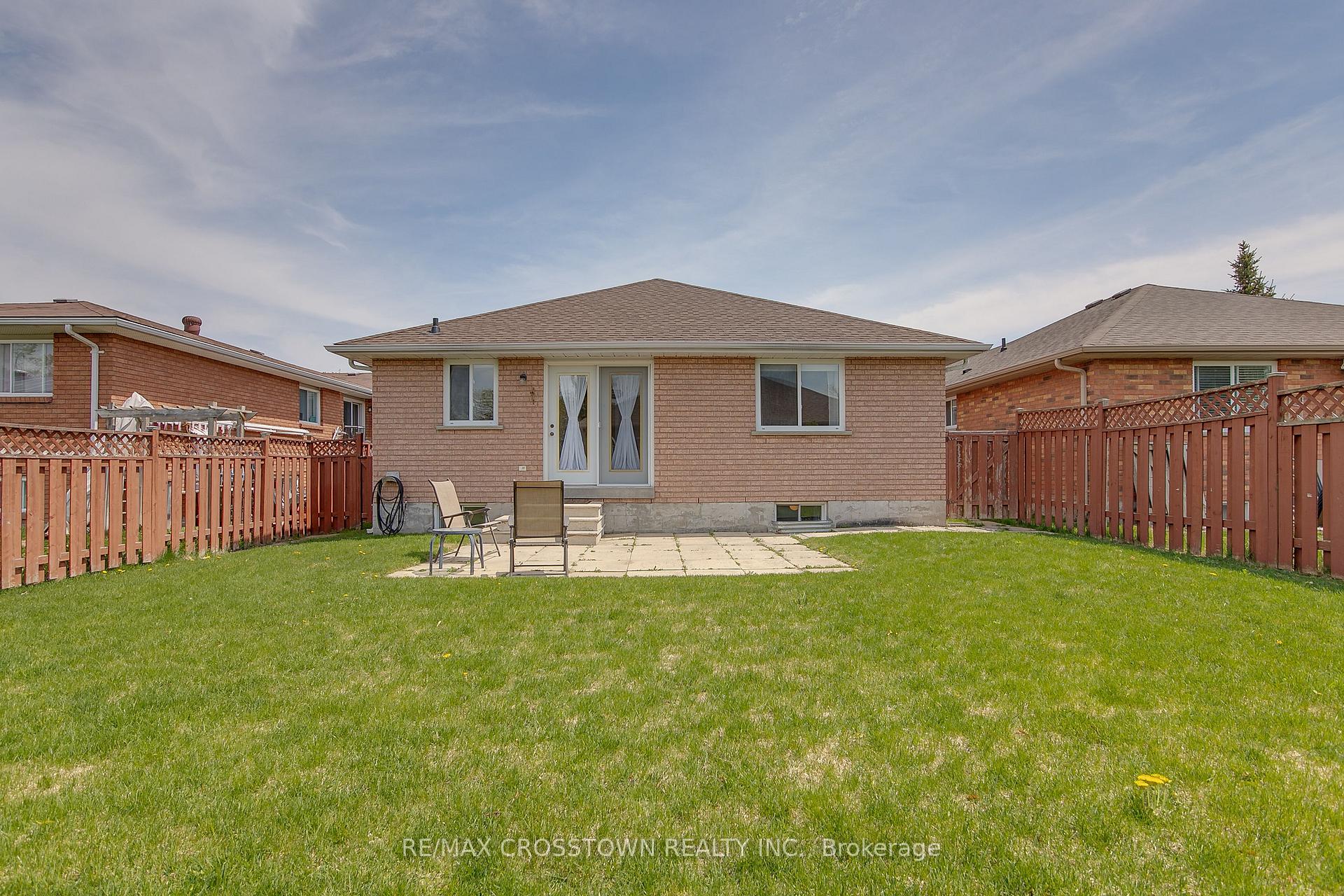 Photo 8 of 72 Buchanan Street, Barrie, Grove East — HOMEH