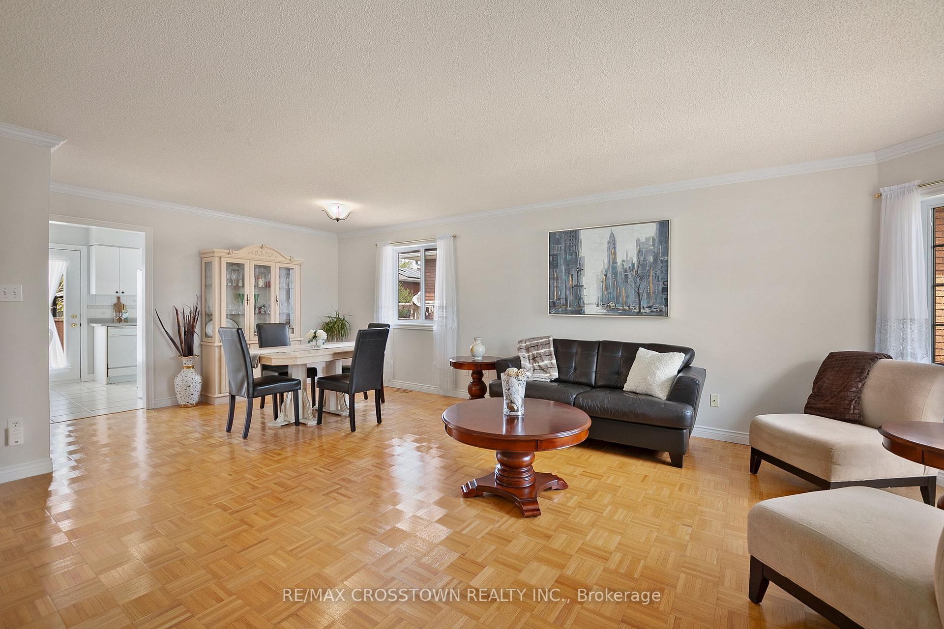Photo 11 of 72 Buchanan Street, Barrie, Grove East — HOMEH