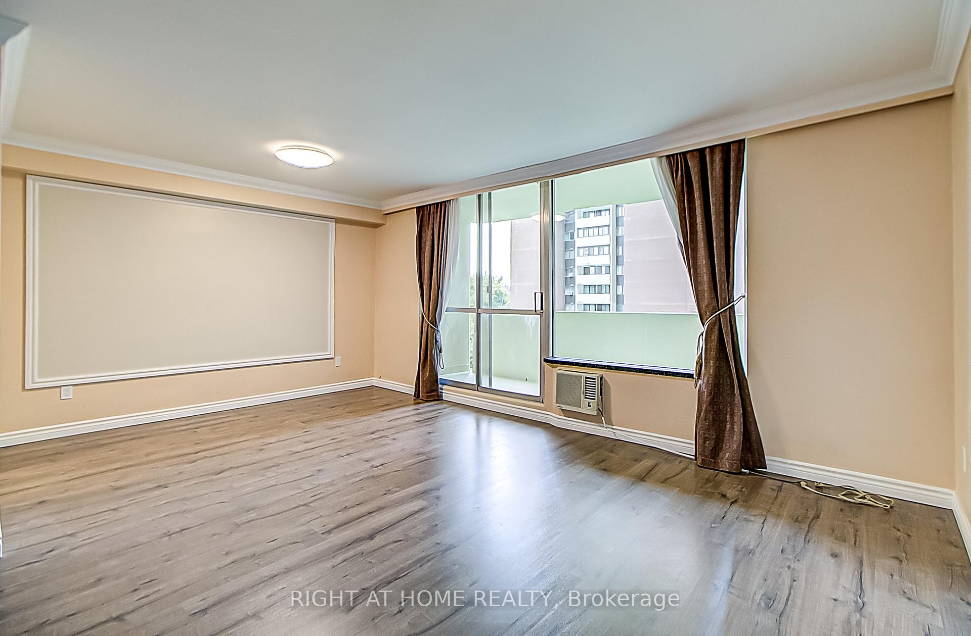 Photo 3 of Unit 419, 1 Massey Square, Toronto, Crescent Town — HOMEH