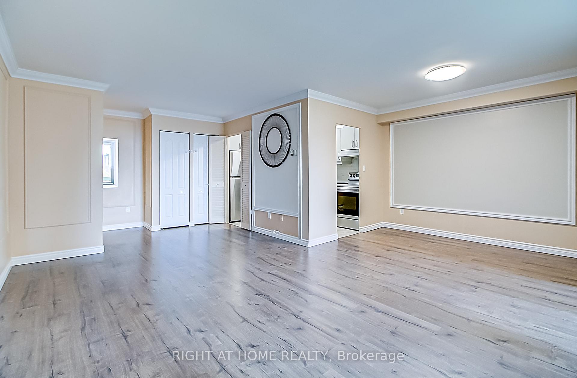Photo 6 of Unit 419, 1 Massey Square, Toronto, Crescent Town — HOMEH