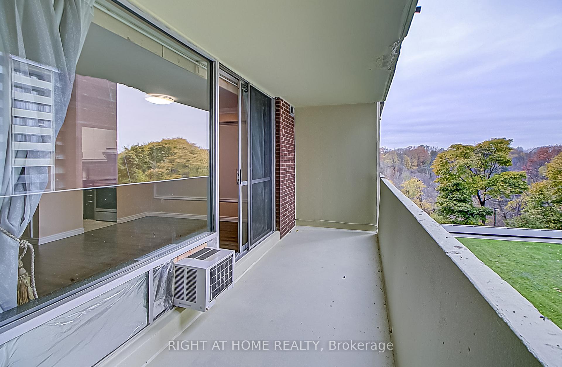 Photo 12 of Unit 419, 1 Massey Square, Toronto, Crescent Town — HOMEH
