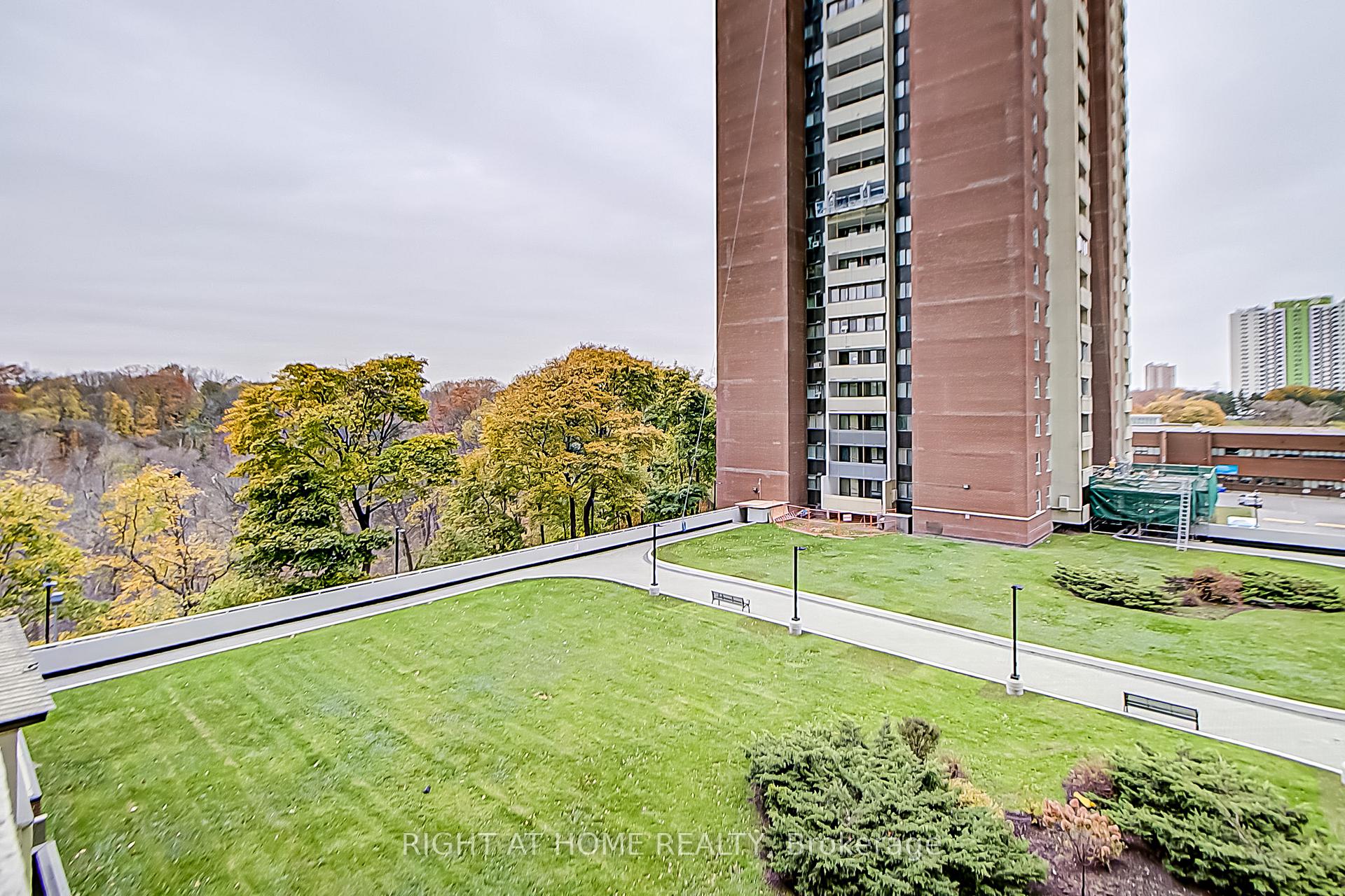 Photo 14 of Unit 419, 1 Massey Square, Toronto, Crescent Town — HOMEH