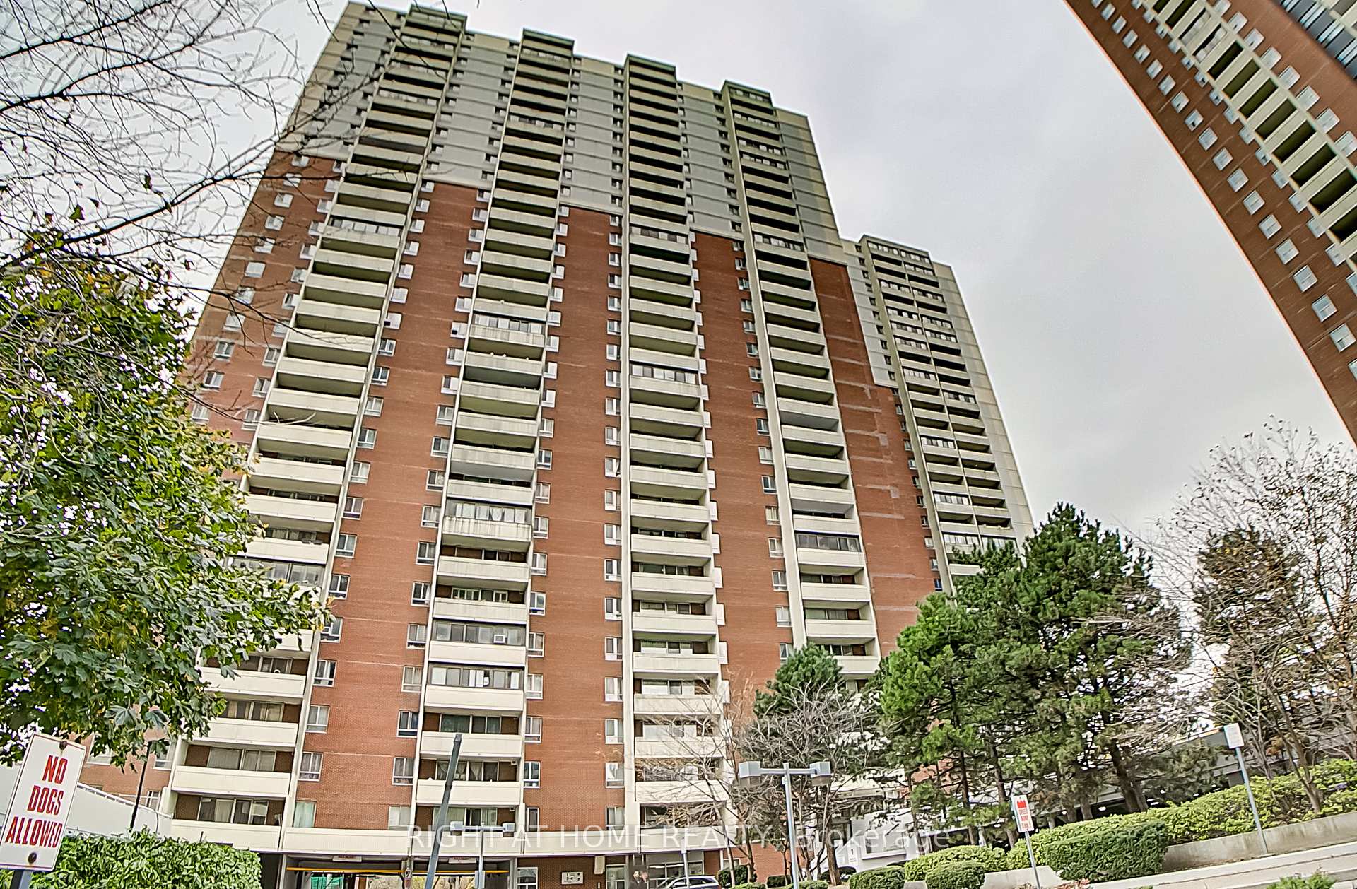 Photo 29 of Unit 419, 1 Massey Square, Toronto, Crescent Town — HOMEH