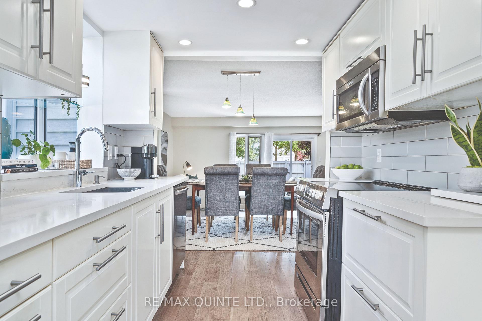 Photo 11 of Unit 1, 31 Keegan Parkway, Belleville, Belleville Ward — HOMEH