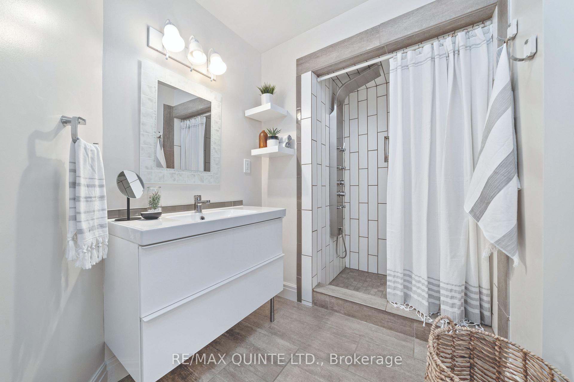 Photo 24 of Unit 1, 31 Keegan Parkway, Belleville, Belleville Ward — HOMEH