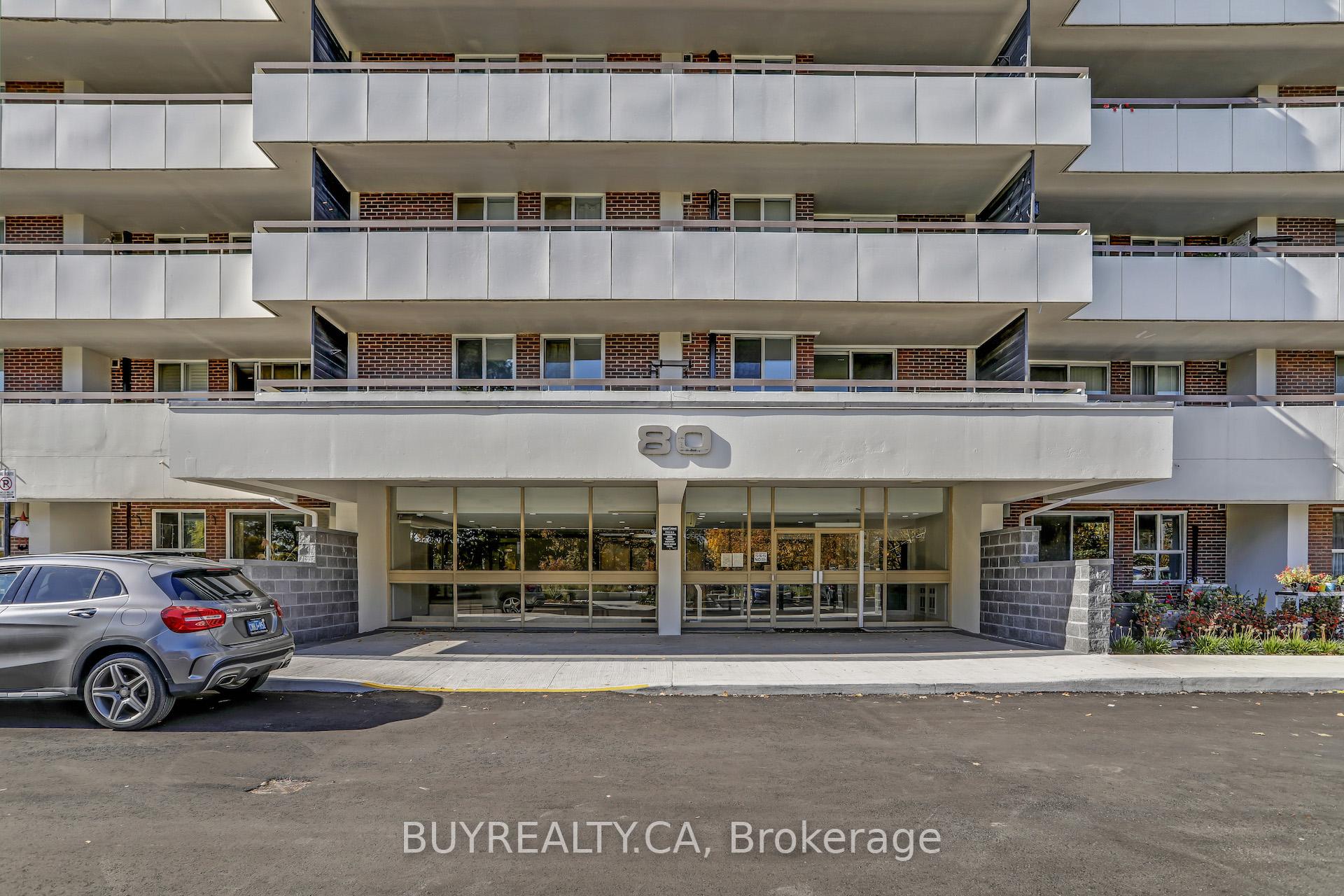 Front of Unit 710, 80 Inverlochy Boulevard
