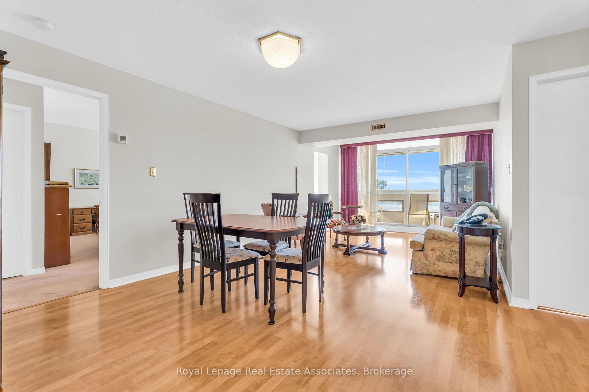 Photo 1 of Unit 708, 20 McFarlane Drive, Halton Hills, Georgetown — HOMEH