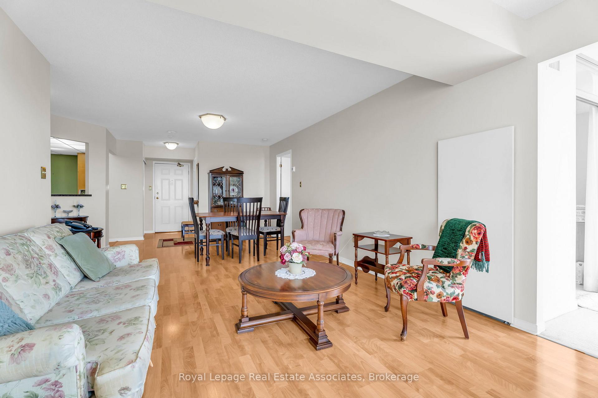 Photo 26 of Unit 708, 20 McFarlane Drive, Halton Hills, Georgetown — HOMEH