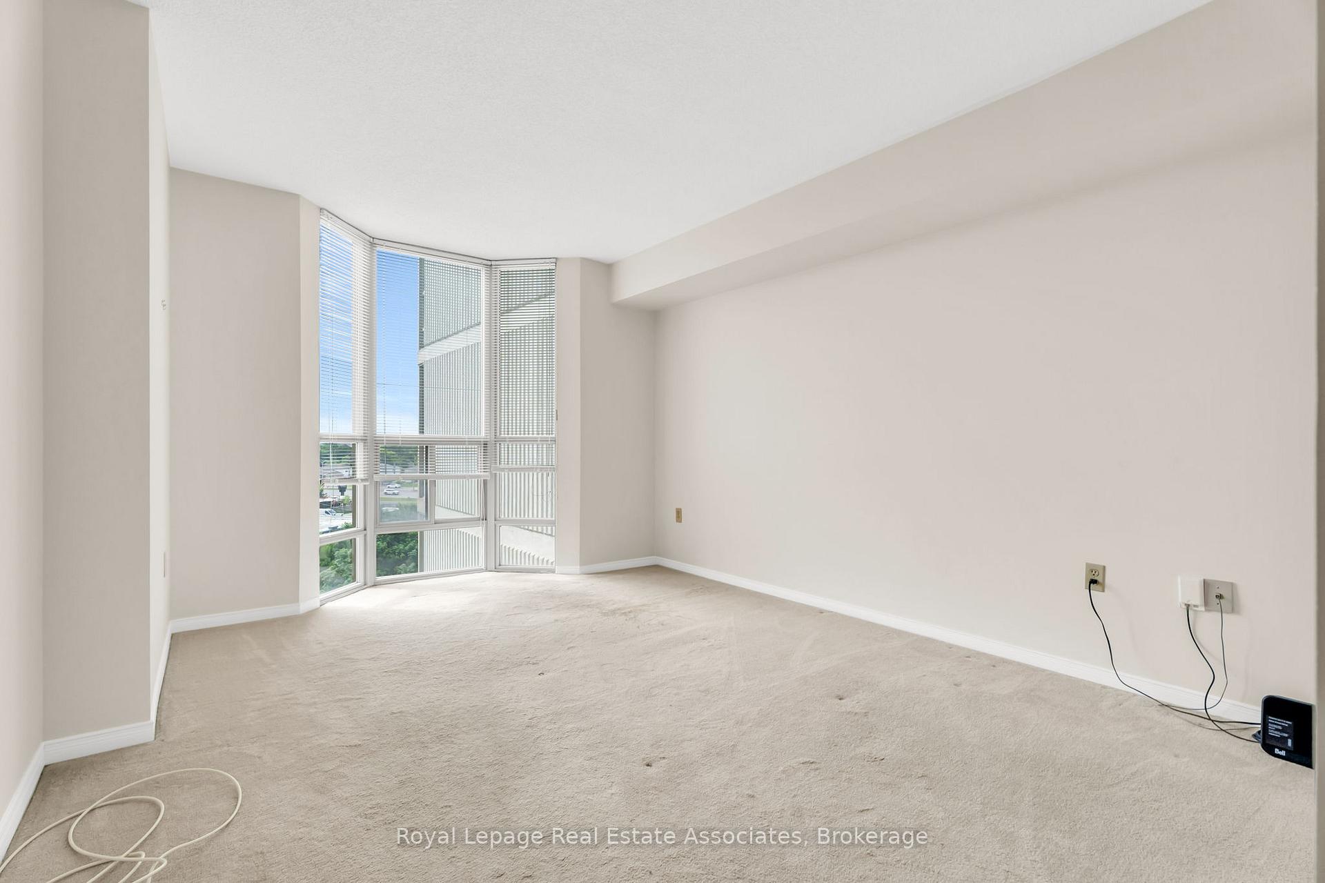 Photo 8 of Unit 708, 20 McFarlane Drive, Halton Hills, Georgetown — HOMEH