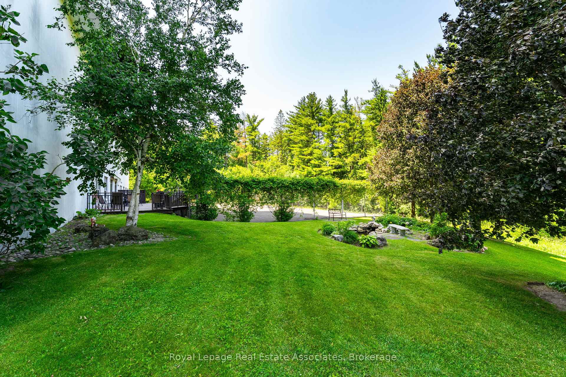 Photo 15 of Unit 708, 20 McFarlane Drive, Halton Hills, Georgetown — HOMEH