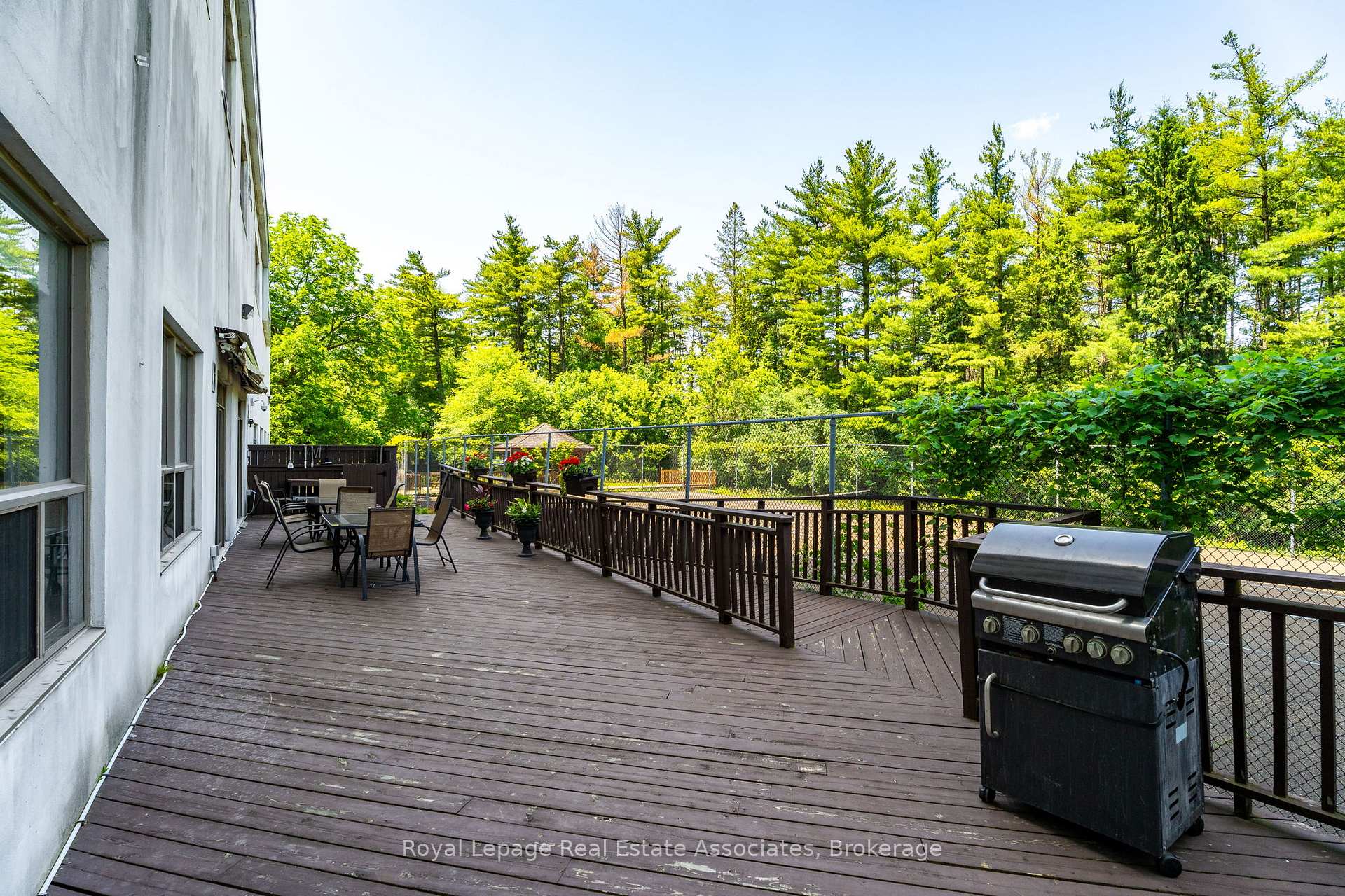 Photo 16 of Unit 708, 20 McFarlane Drive, Halton Hills, Georgetown — HOMEH