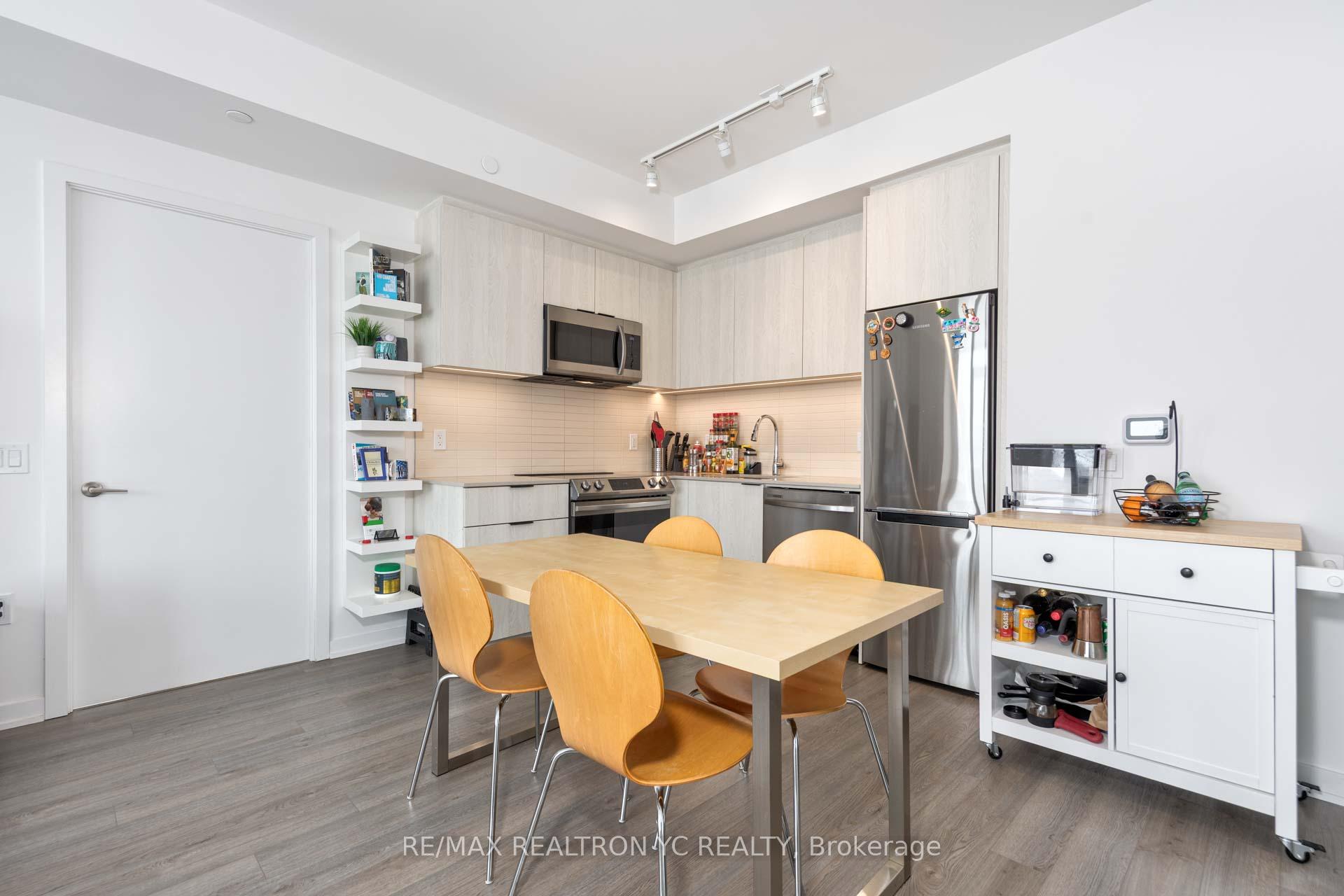 Photo 5 of Unit 1301, 50 Power Street, Toronto, Moss Park — HOMEH