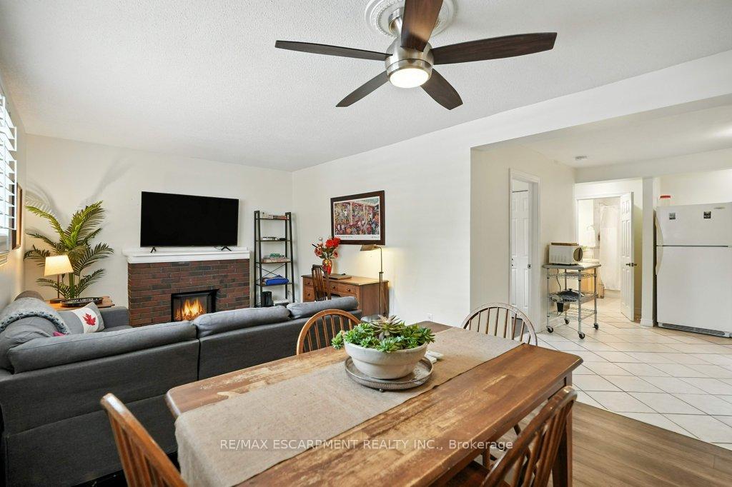 Photo 1 of Unit 18, 6 Vineland Avenue, Hamilton, Stipley — HOMEH