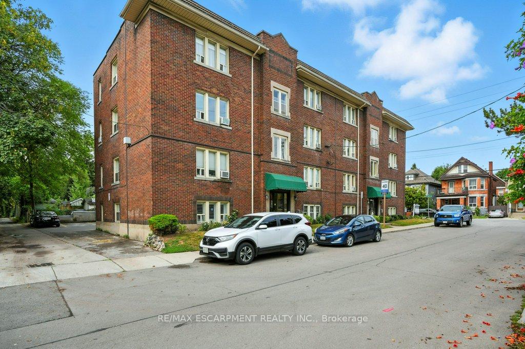 Photo 4 of Unit 18, 6 Vineland Avenue, Hamilton, Stipley — HOMEH