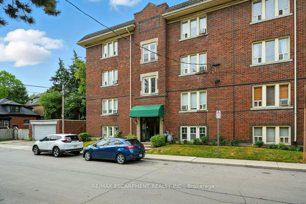 Photo 5 of Unit 18, 6 Vineland Avenue, Hamilton, Stipley — HOMEH