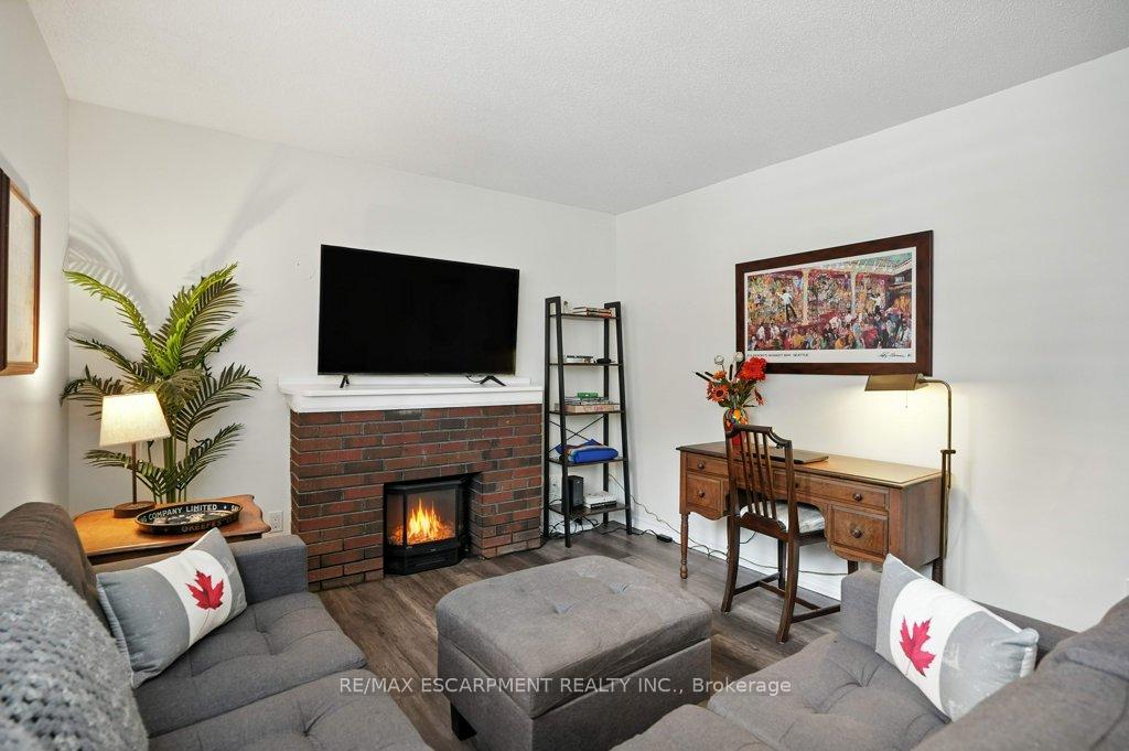 Photo 11 of Unit 18, 6 Vineland Avenue, Hamilton, Stipley — HOMEH