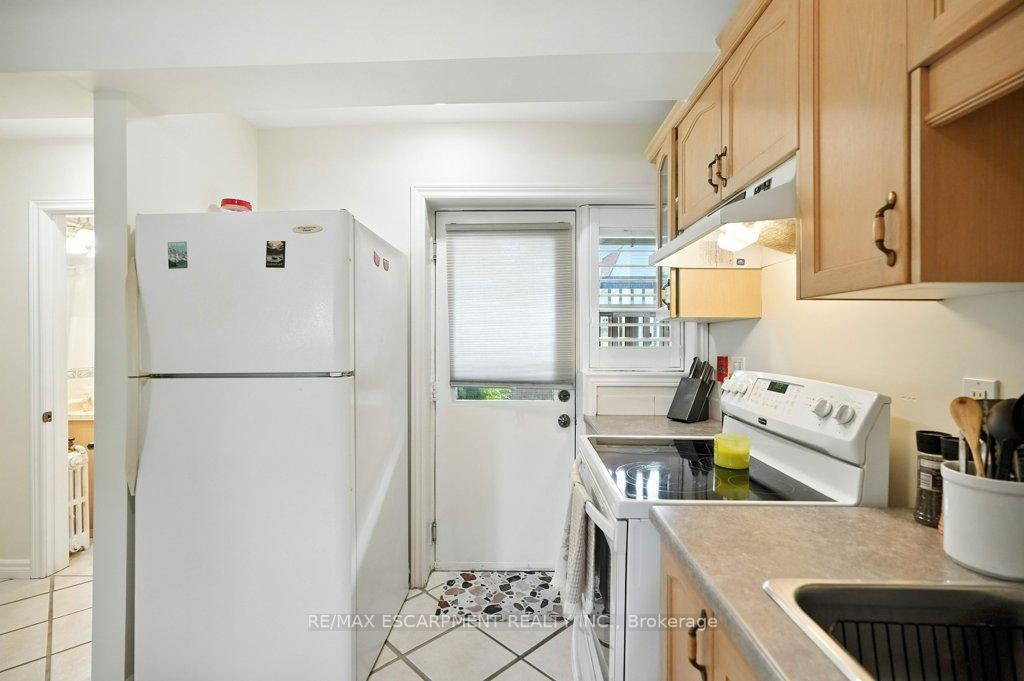 Photo 19 of Unit 18, 6 Vineland Avenue, Hamilton, Stipley — HOMEH