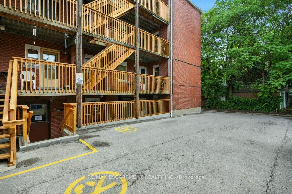 Photo 35 of Unit 18, 6 Vineland Avenue, Hamilton, Stipley — HOMEH