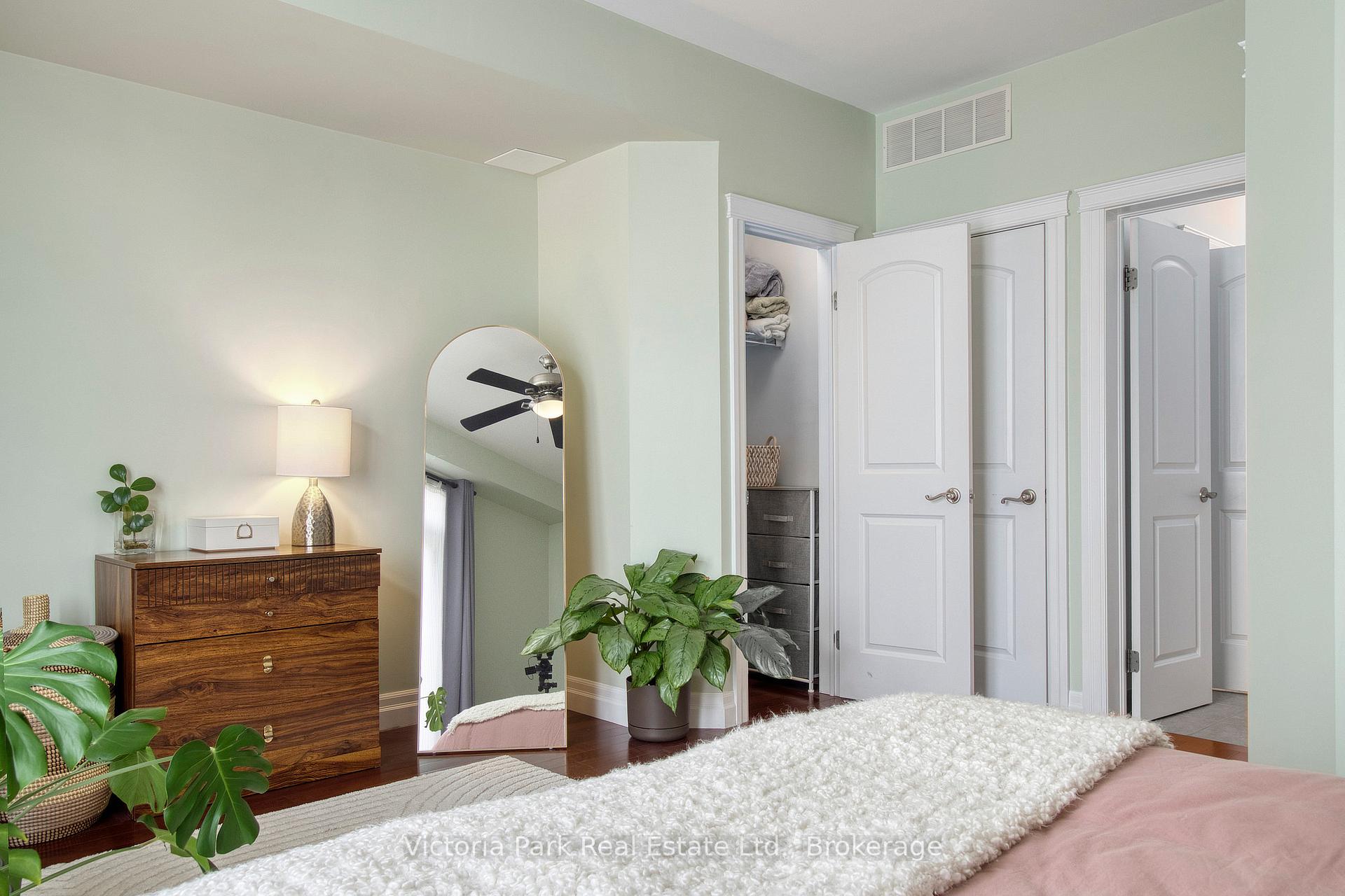 Photo 16 of Unit 207, 555 King Street E, Kitchener — HOMEH