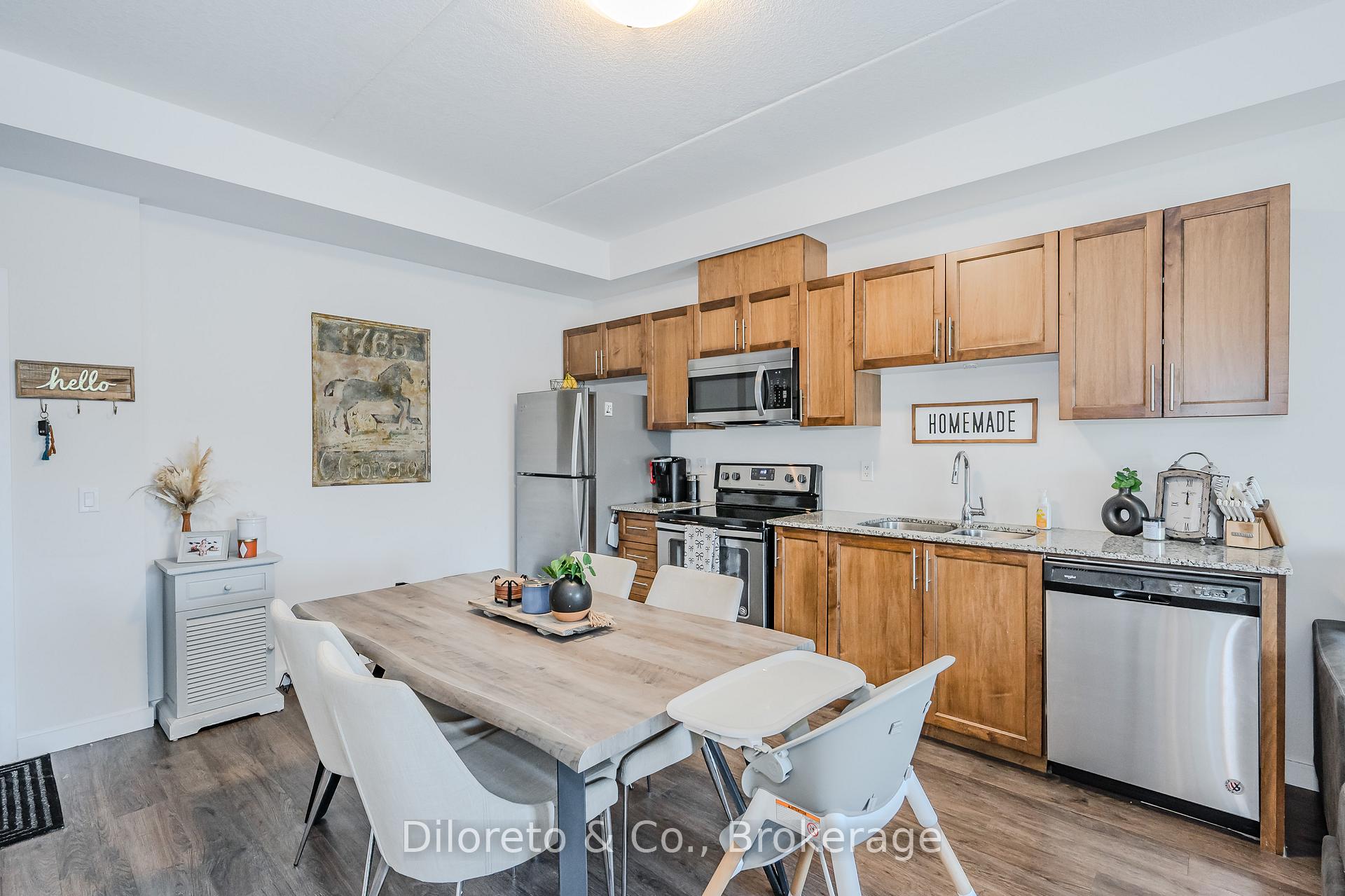 Photo 4 of Unit 110, 25 Kay Crescent, Guelph, Pineridge/Westminster Woods — HOMEH
