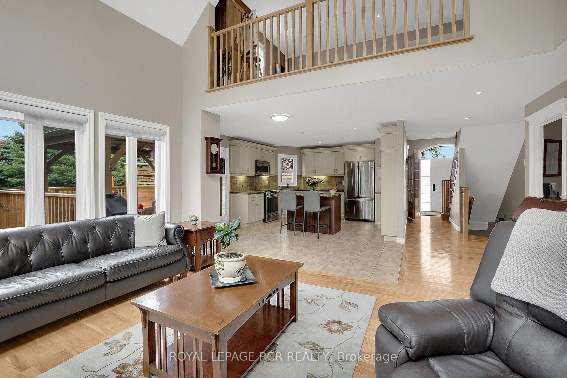 Photo 11 of Unit 4, 14 Zimmerman Drive, Caledon, Palgrave — HOMEH