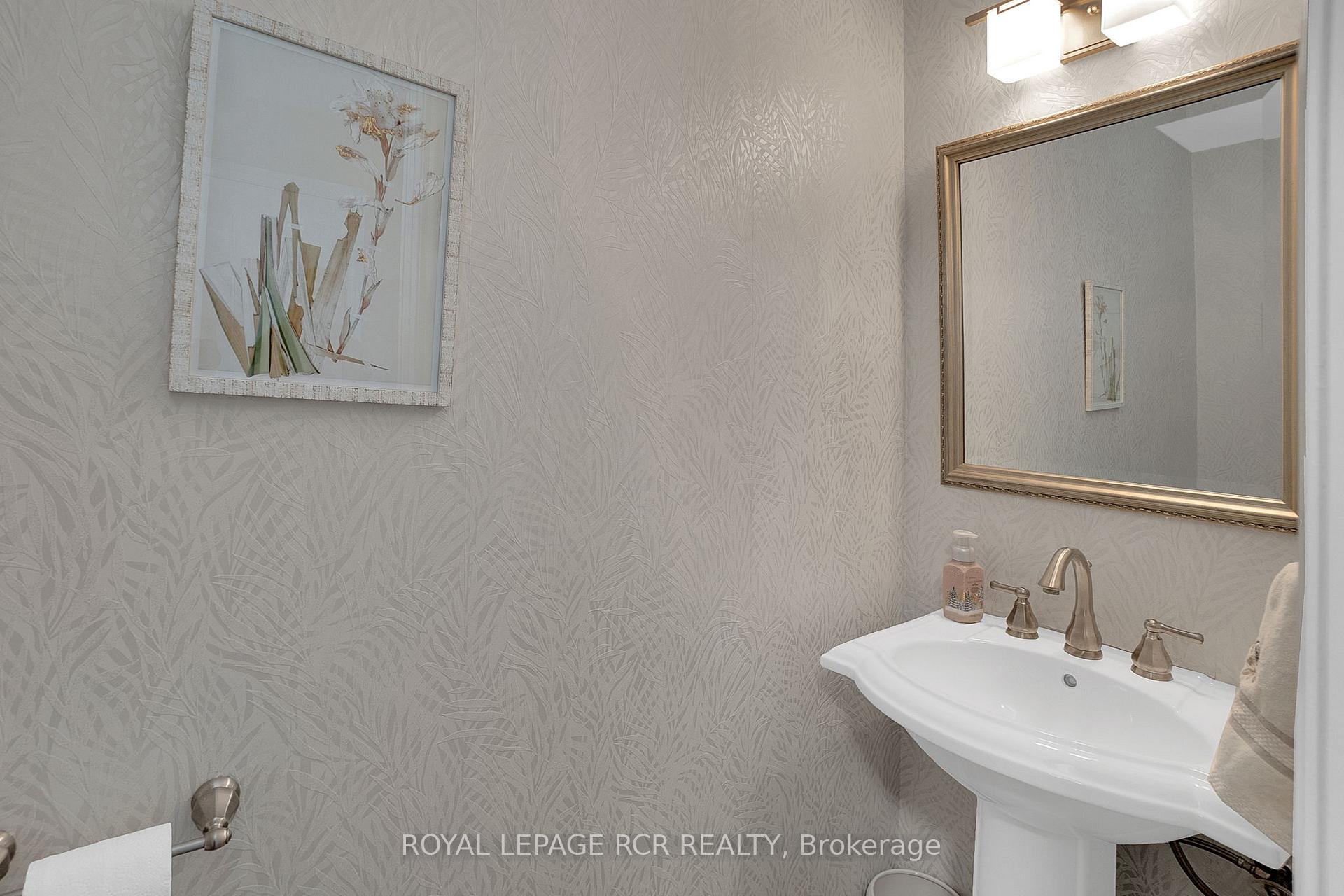 Photo 19 of Unit 4, 14 Zimmerman Drive, Caledon, Palgrave — HOMEH