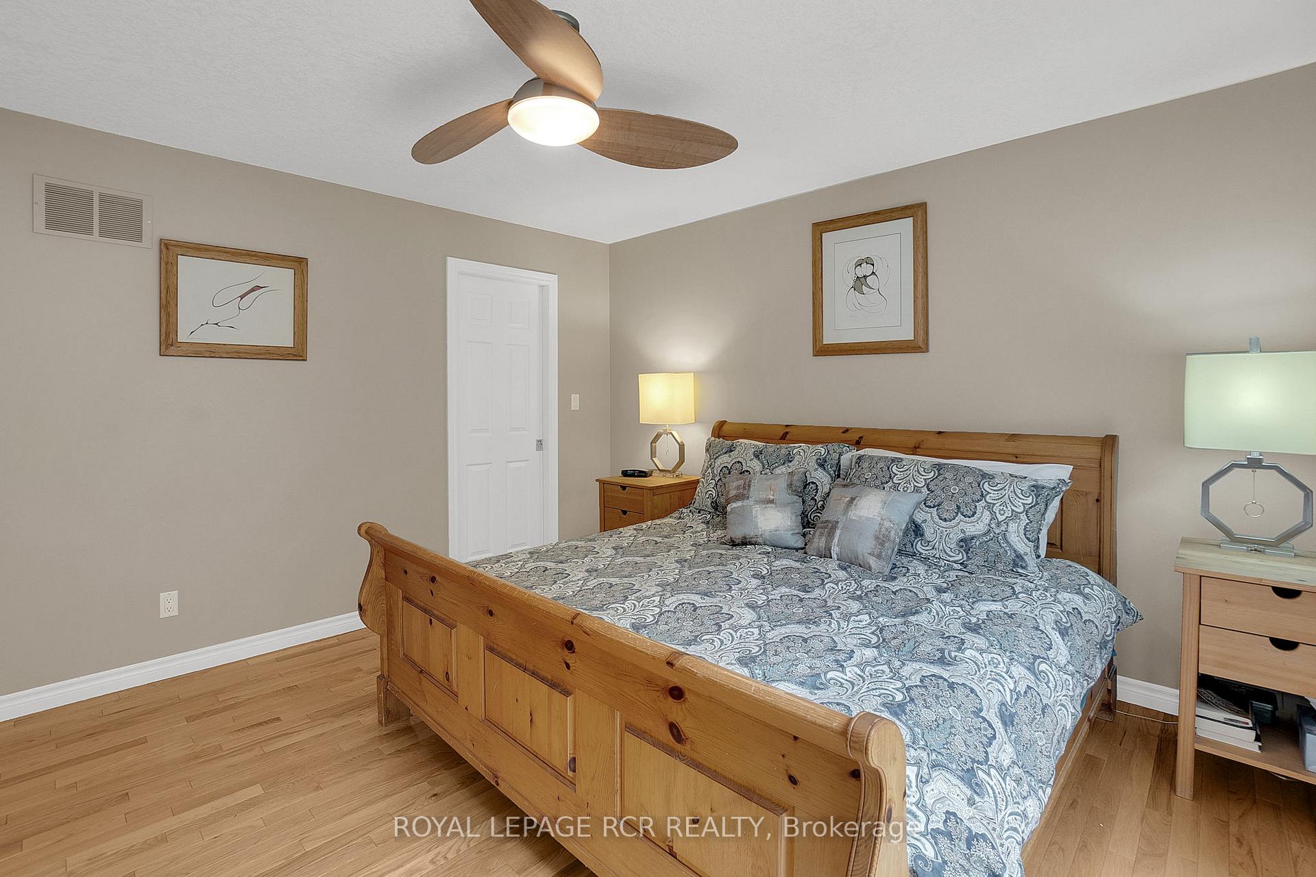 Photo 22 of Unit 4, 14 Zimmerman Drive, Caledon, Palgrave — HOMEH