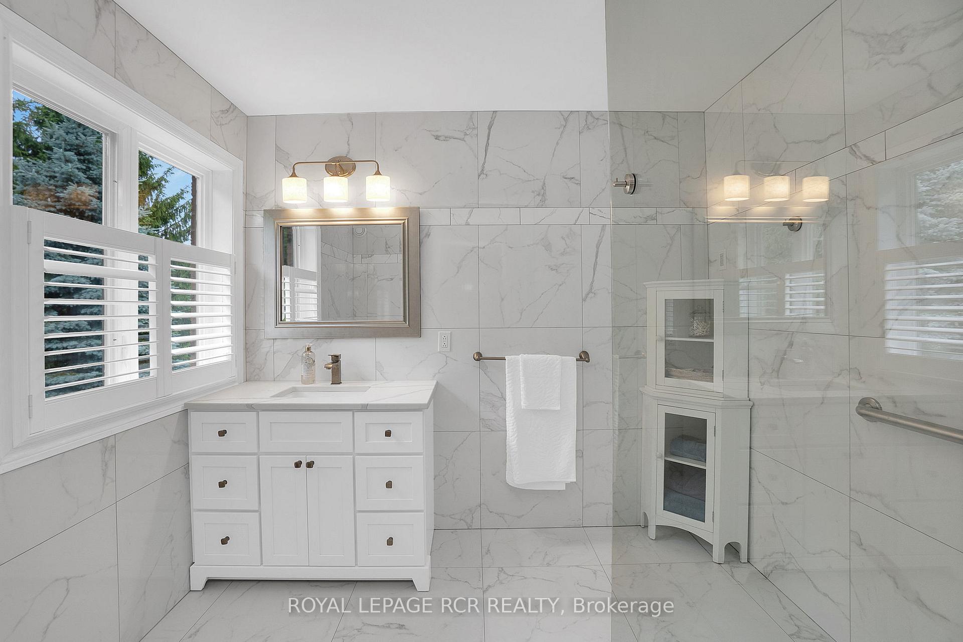 Photo 24 of Unit 4, 14 Zimmerman Drive, Caledon, Palgrave — HOMEH