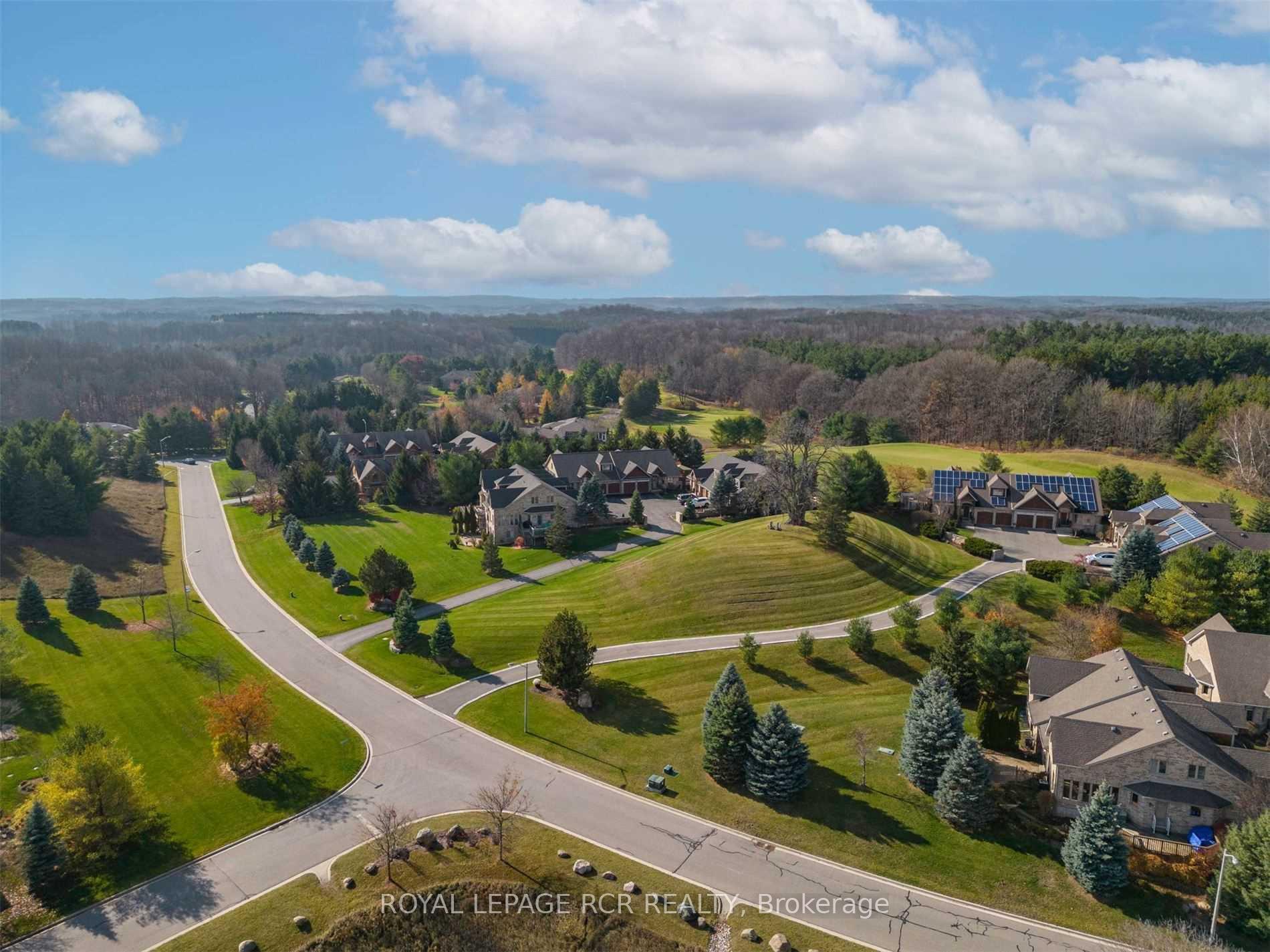 Photo 45 of Unit 4, 14 Zimmerman Drive, Caledon, Palgrave — HOMEH