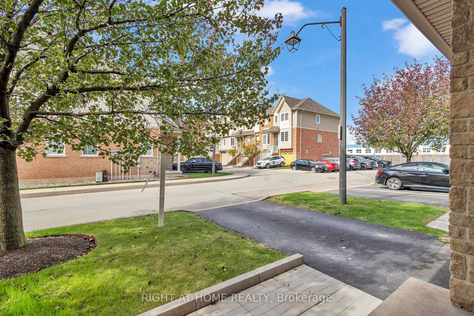 Photo 4 of Unit 30, 170 Dewitt Road, Hamilton, Stoney Creek — HOMEH