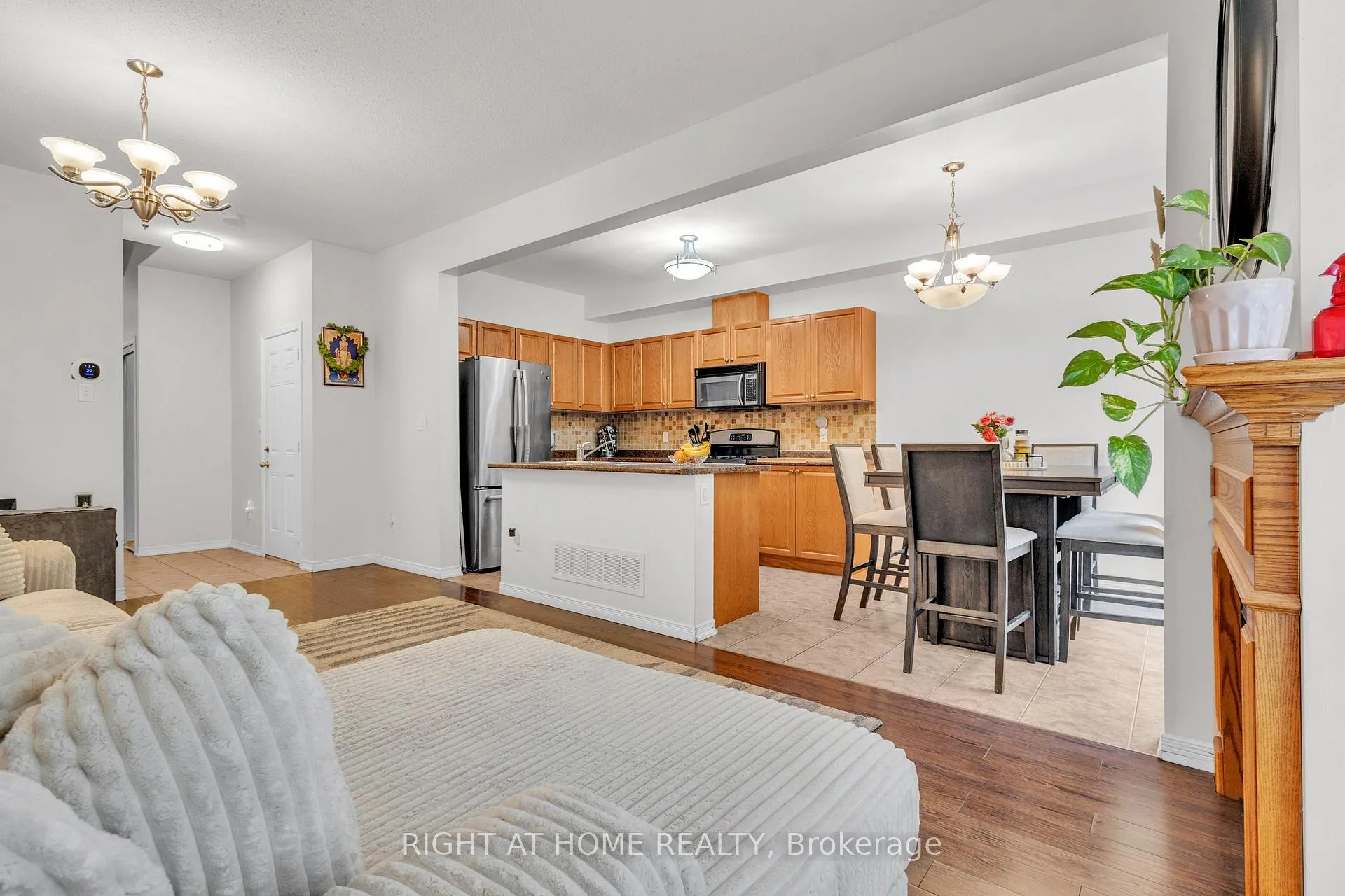 Photo 13 of Unit 30, 170 Dewitt Road, Hamilton, Stoney Creek — HOMEH