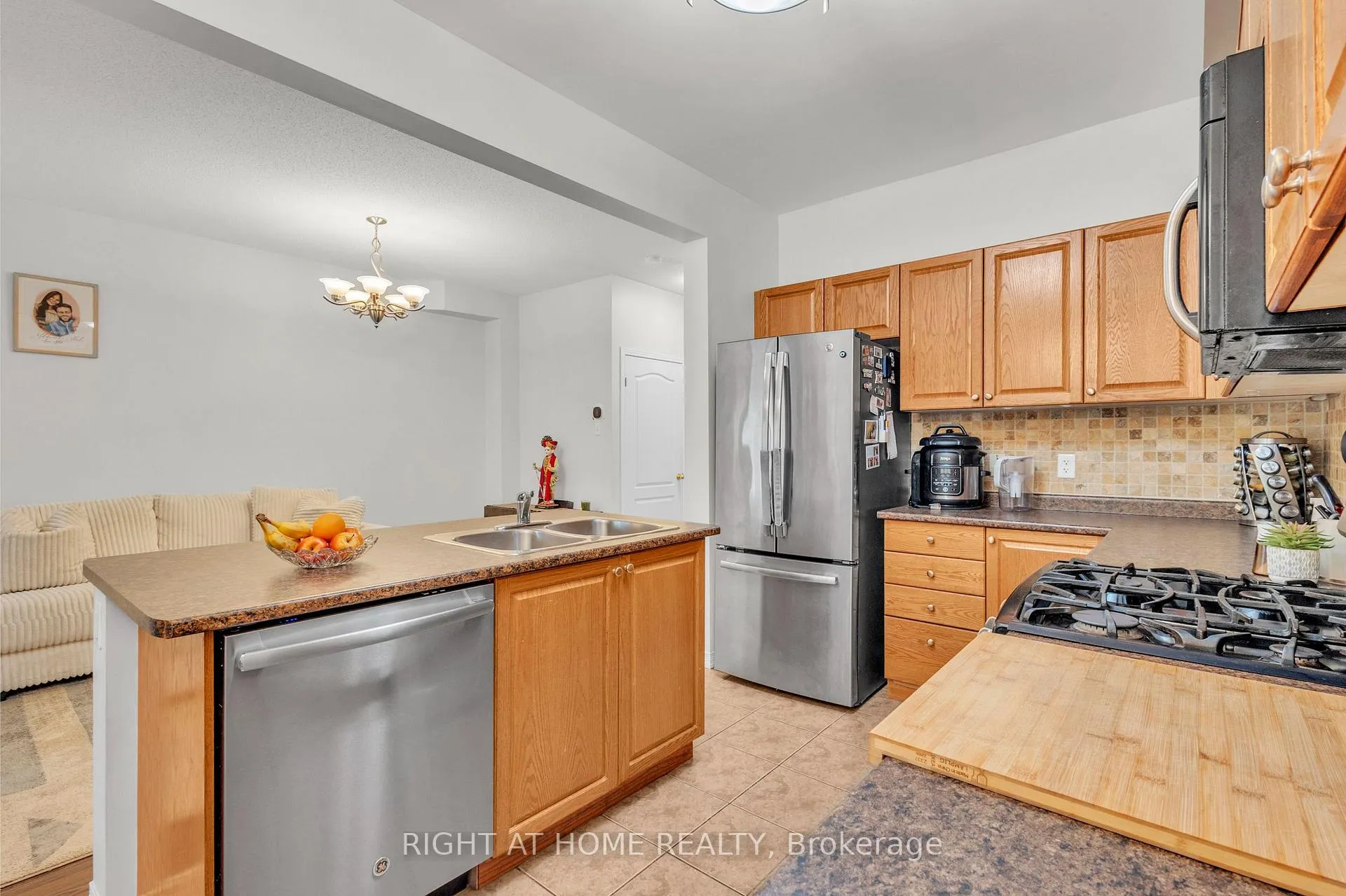 Photo 21 of Unit 30, 170 Dewitt Road, Hamilton, Stoney Creek — HOMEH