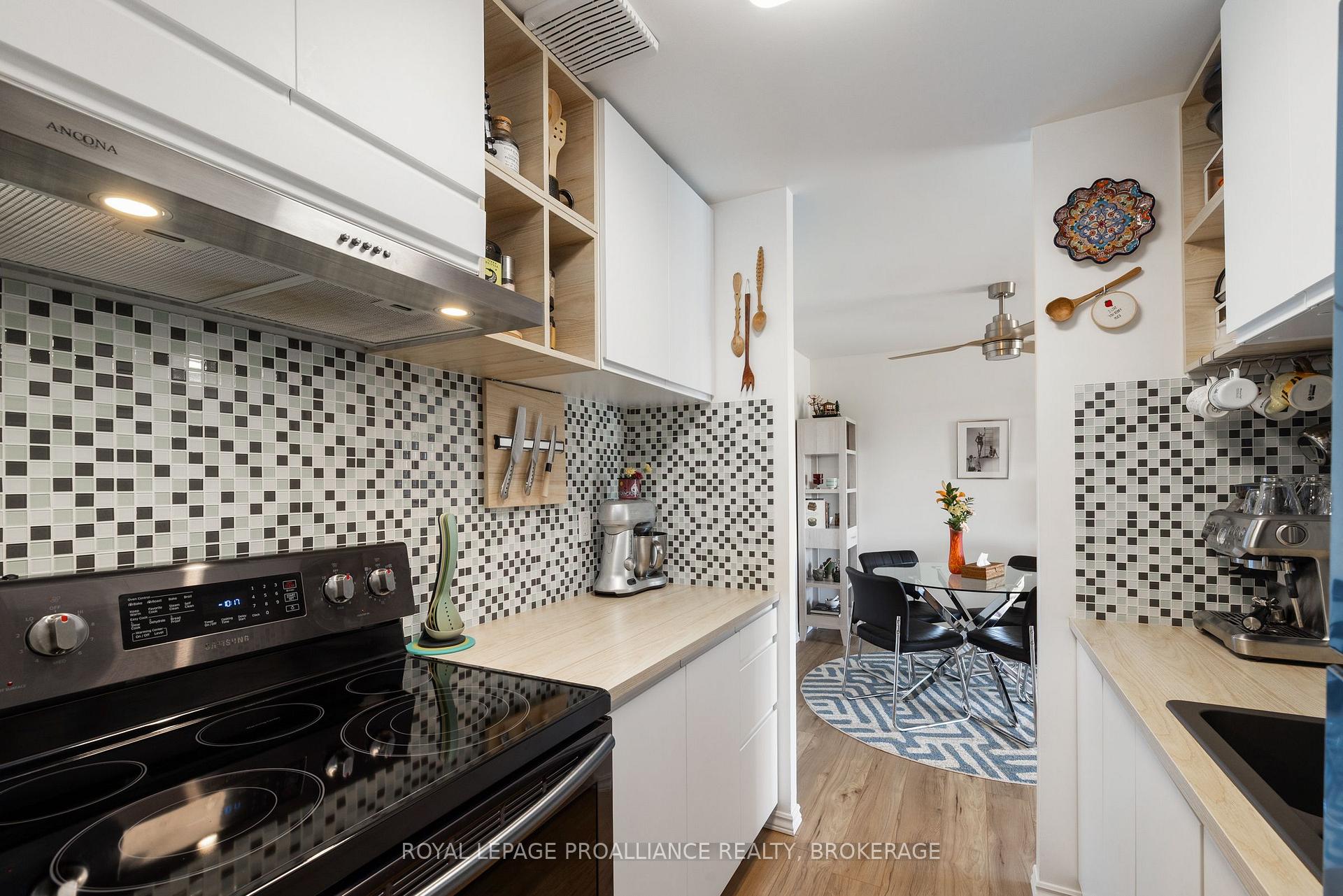 Photo 7 of Unit 505, 17 Eldon Hall Place, Kingston, Central City West — HOMEH