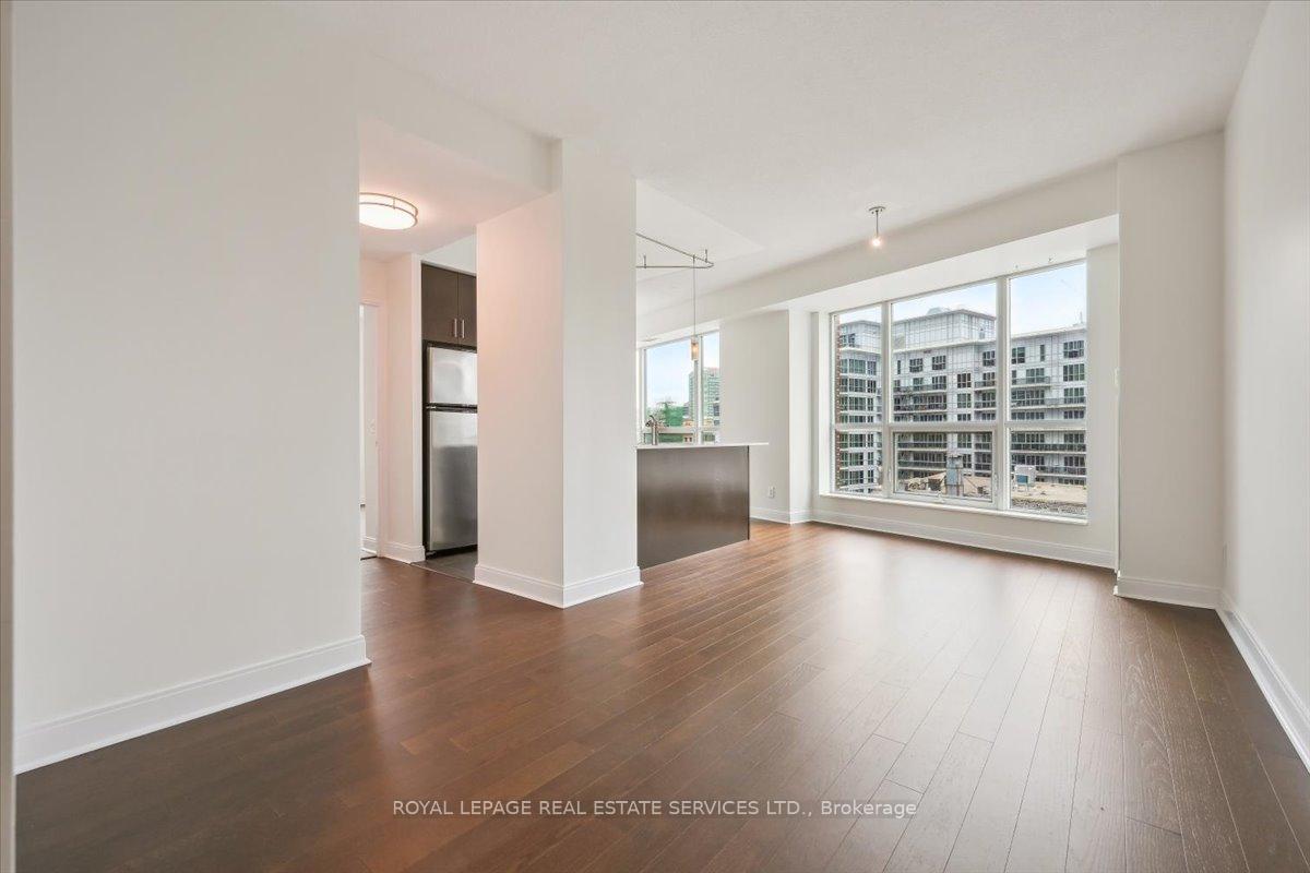 Photo 8 of Unit 807, 38 The Esplanade, Toronto, Waterfront Communities — HOMEH