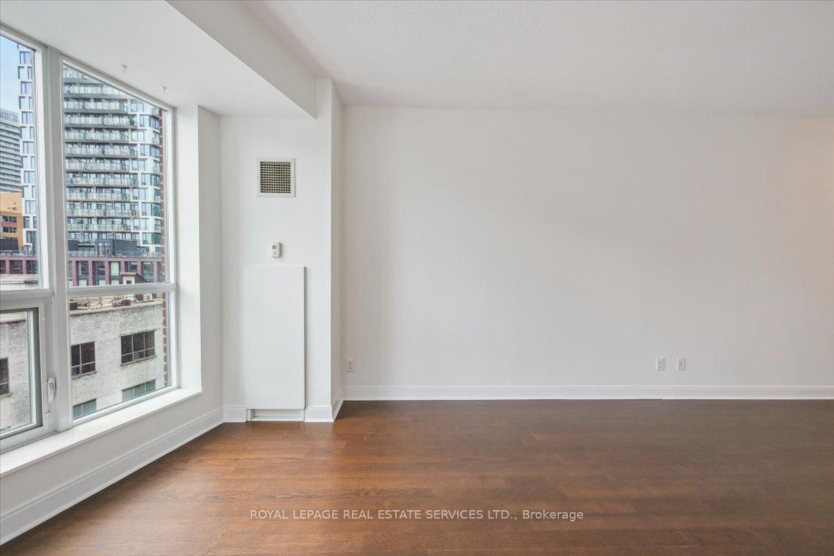 Photo 12 of Unit 807, 38 The Esplanade, Toronto, Waterfront Communities — HOMEH