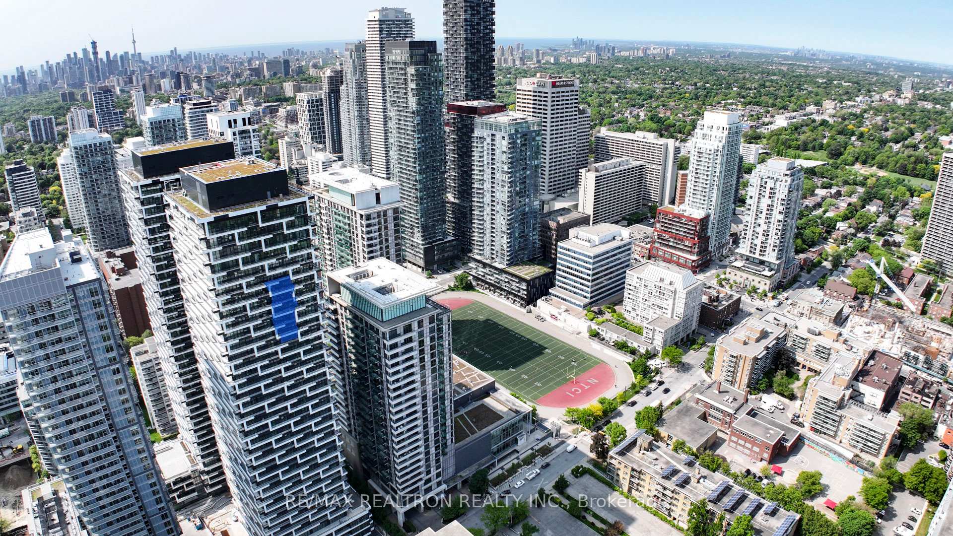 Photo 2 of Unit 2604 Nt, 99 Broadway Avenue, Toronto, Mount Pleasant West — HOMEH