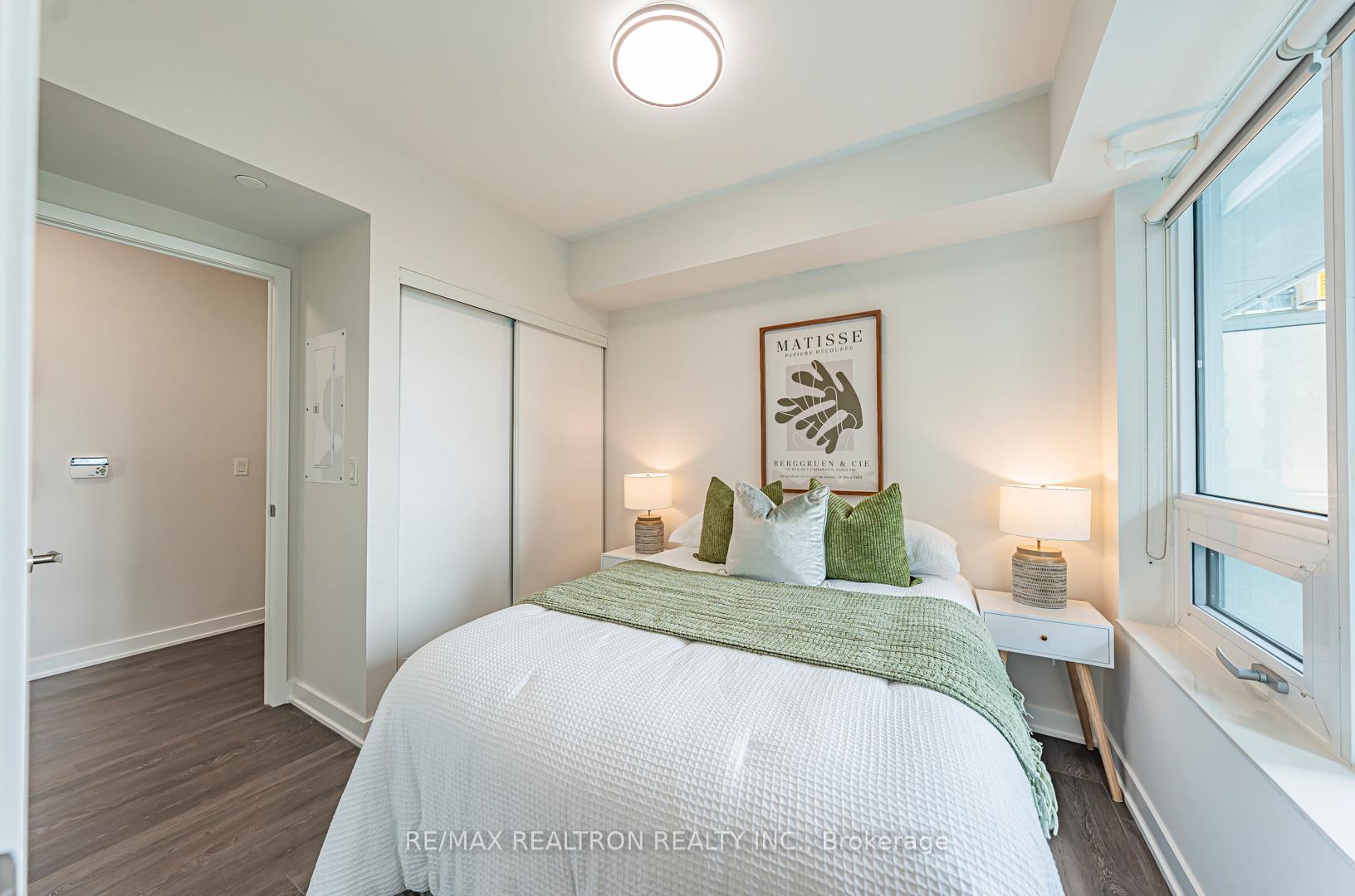 Photo 9 of Unit 2604 Nt, 99 Broadway Avenue, Toronto, Mount Pleasant West — HOMEH