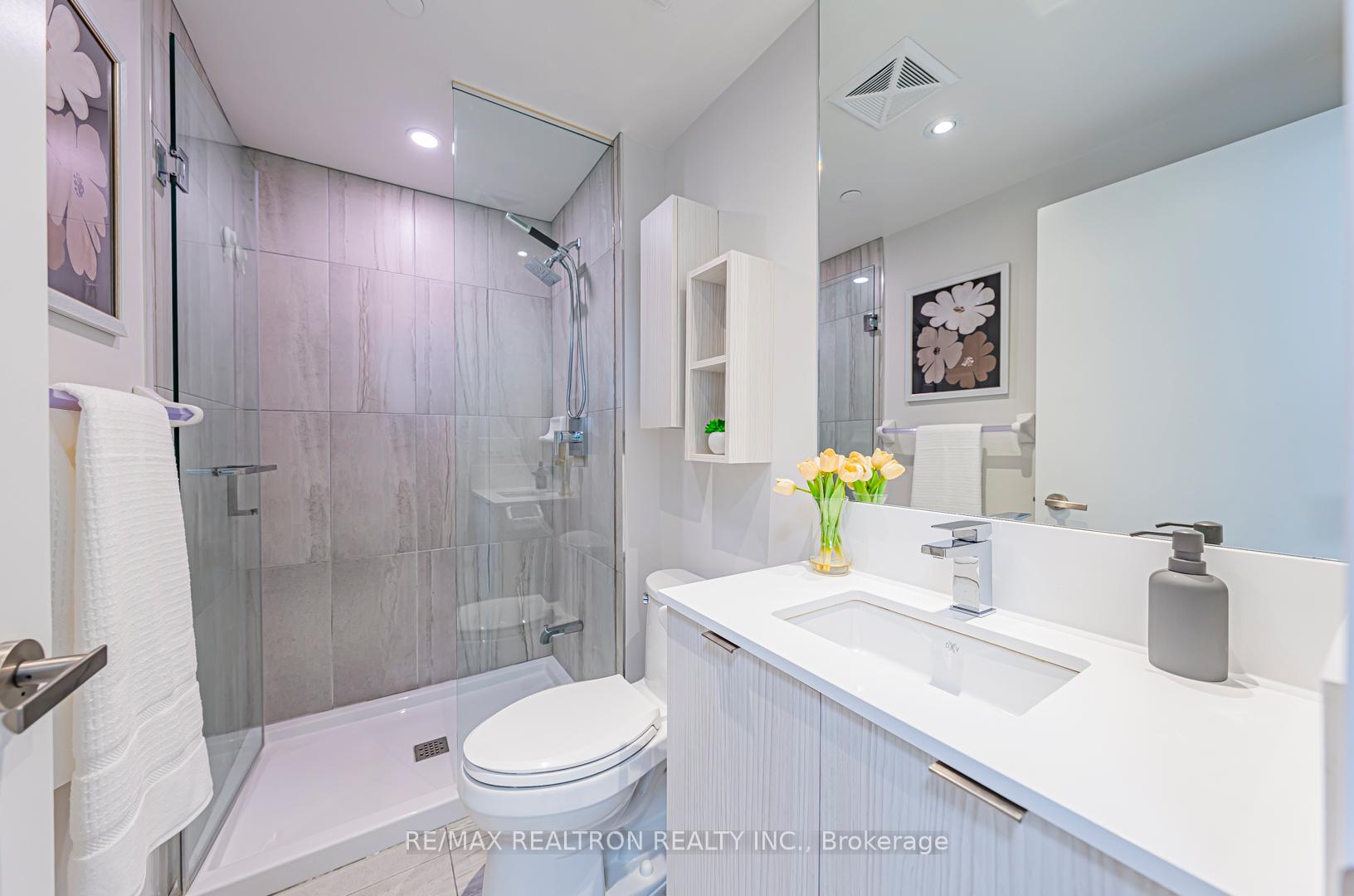 Photo 10 of Unit 2604 Nt, 99 Broadway Avenue, Toronto, Mount Pleasant West — HOMEH