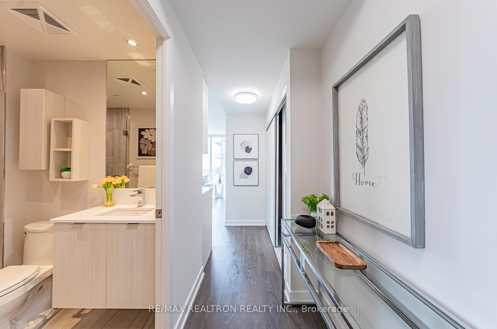 Photo 12 of Unit 2604 Nt, 99 Broadway Avenue, Toronto, Mount Pleasant West — HOMEH