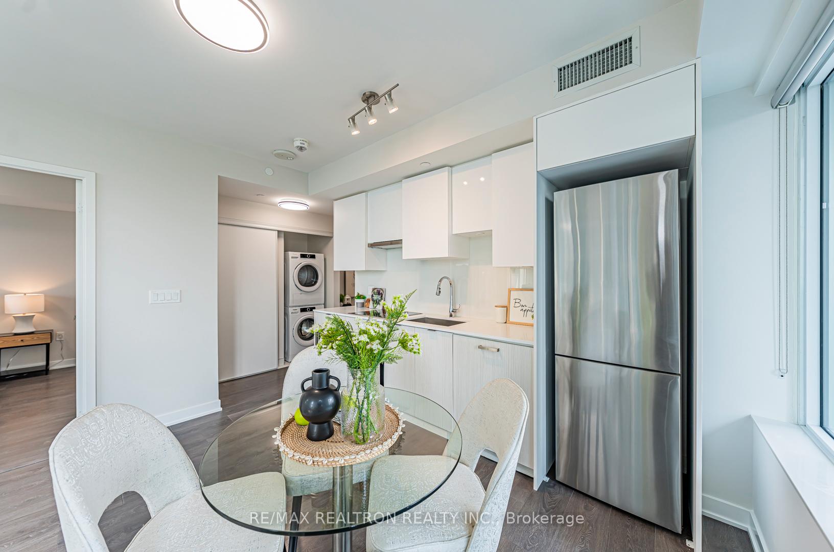 Photo 17 of Unit 2604 Nt, 99 Broadway Avenue, Toronto, Mount Pleasant West — HOMEH